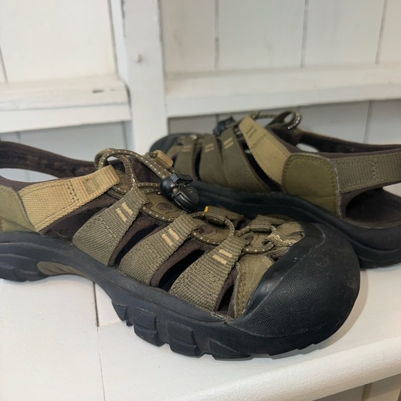 Keen Newport H2 Sandals - Army Green & Black -Size 7 Waterproof Hiking - Picture 7 of 13